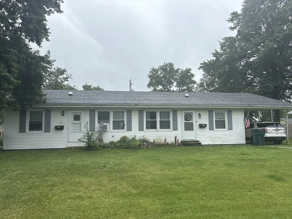 503 & 505 Timothy Drive Villa Grove IL 61956