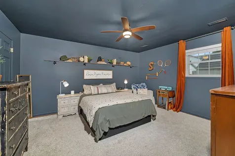 172 South Cash Street Seneca IL 61360