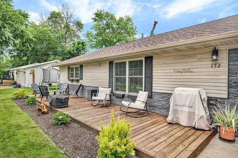 172 South Cash Street Seneca IL 61360