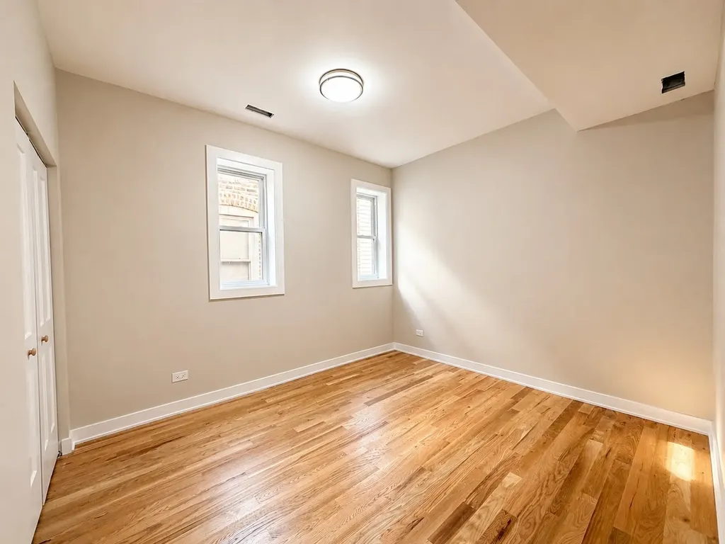 5158 West Agatite Avenue Chicago IL 60630