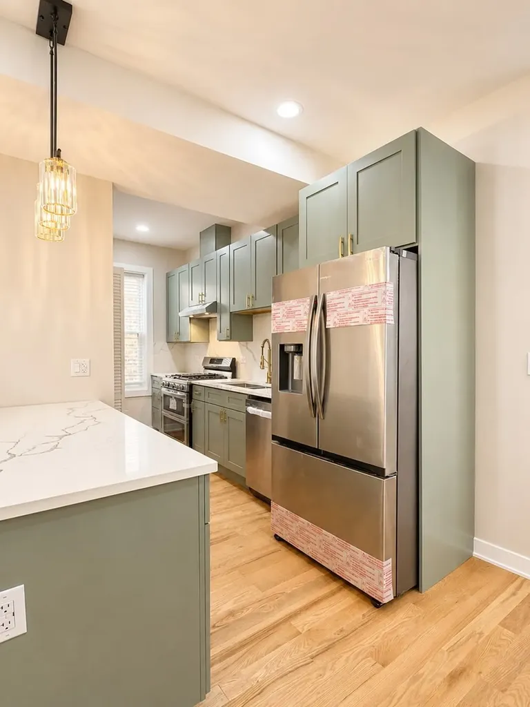 5158 West Agatite Avenue Chicago IL 60630
