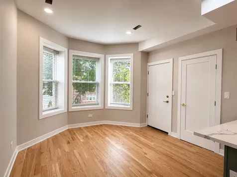 5158 West Agatite Avenue Chicago IL 60630