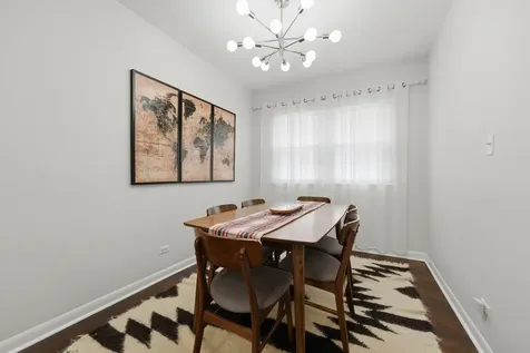 221 South Maple Avenue Oak Park IL 60302