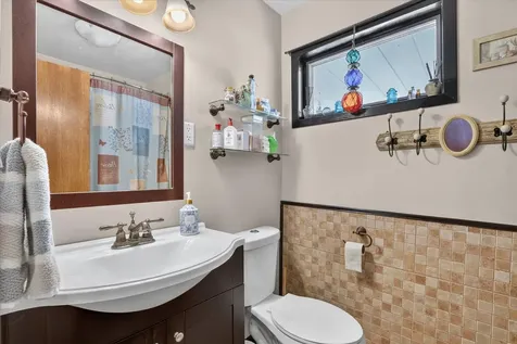1204 West Violet Street Freeport IL 61032