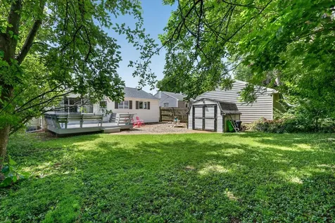 1204 West Violet Street Freeport IL 61032