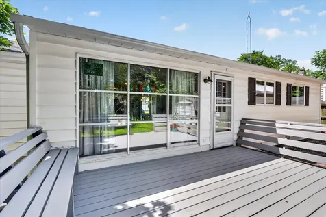1204 West Violet Street Freeport IL 61032