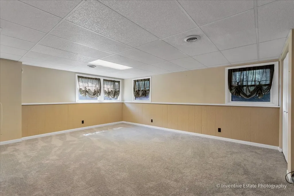 226 Lincolnshire Court Bolingbrook IL 60440