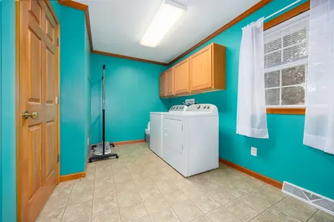 3608 Andrews Court Salem IL 62881