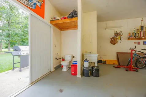 3608 Andrews Court Salem IL 62881