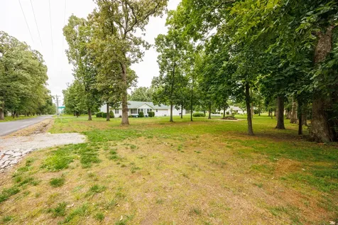 3608 Andrews Court Salem IL 62881