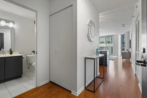 645 North Kingsbury Street Chicago IL 60654
