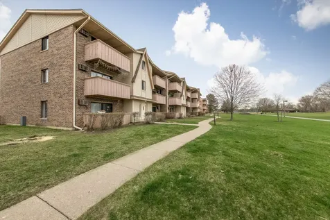 2 Echo Court Vernon Hills IL 60061