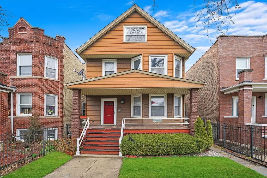 4128 West School Street Chicago IL 60641