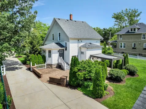 220 Hickory Street Frankfort IL 60423