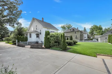 220 Hickory Street Frankfort IL 60423