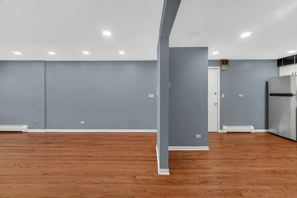 5700 West Montrose Avenue Chicago IL 60634