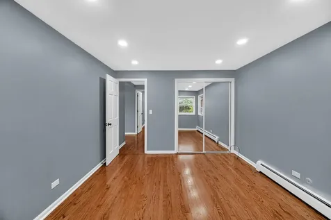 5700 West Montrose Avenue Chicago IL 60634