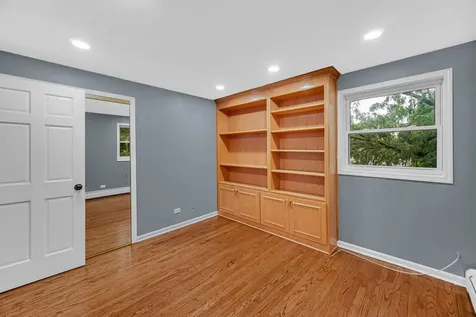 5700 West Montrose Avenue Chicago IL 60634