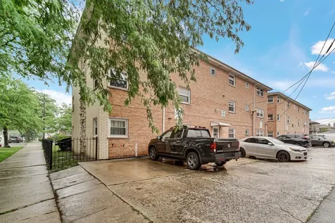 5700 West Montrose Avenue Chicago IL 60634