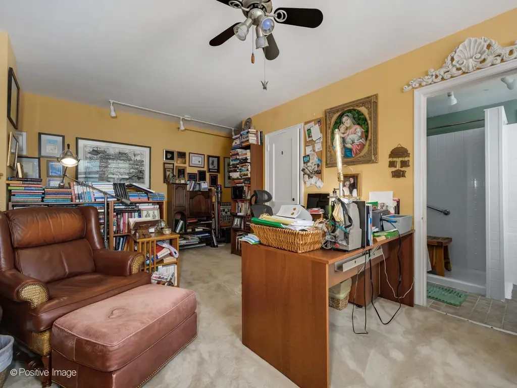 5555 North Sheridan Road Chicago IL 60640