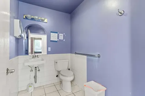 735 West 35th Street Chicago IL 60616
