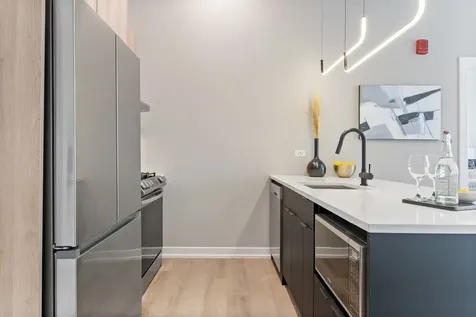 3217 North Clark Street Chicago IL 60657