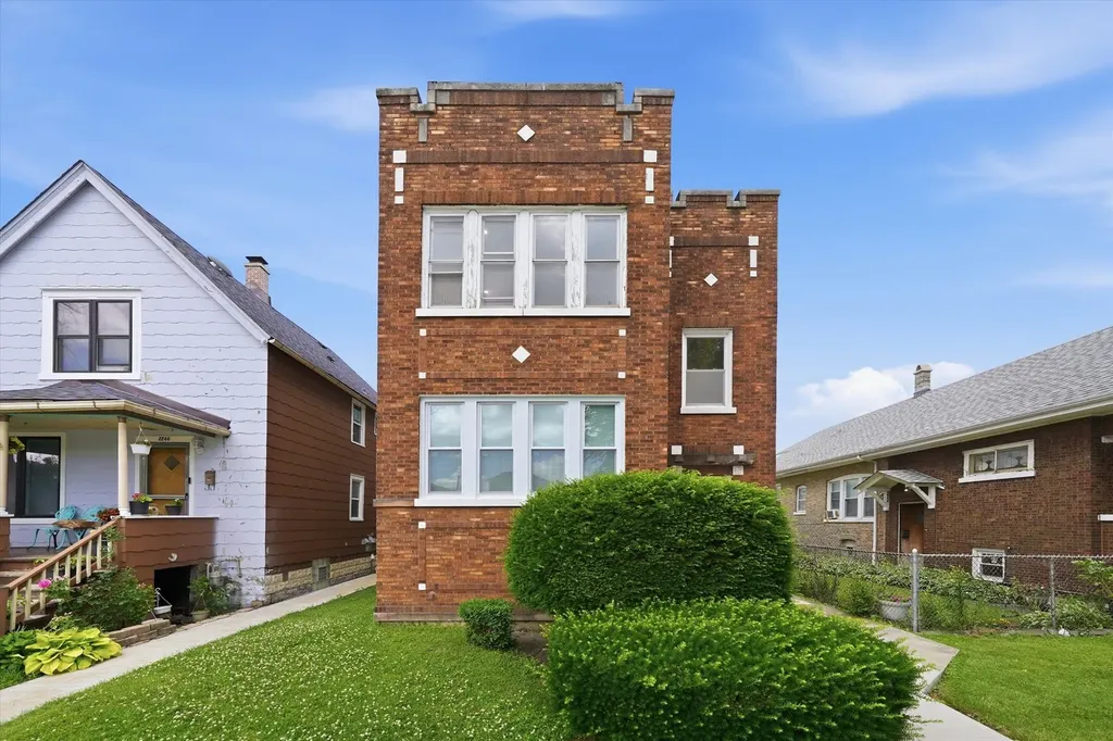 3244 West 62nd Place Chicago IL 60629