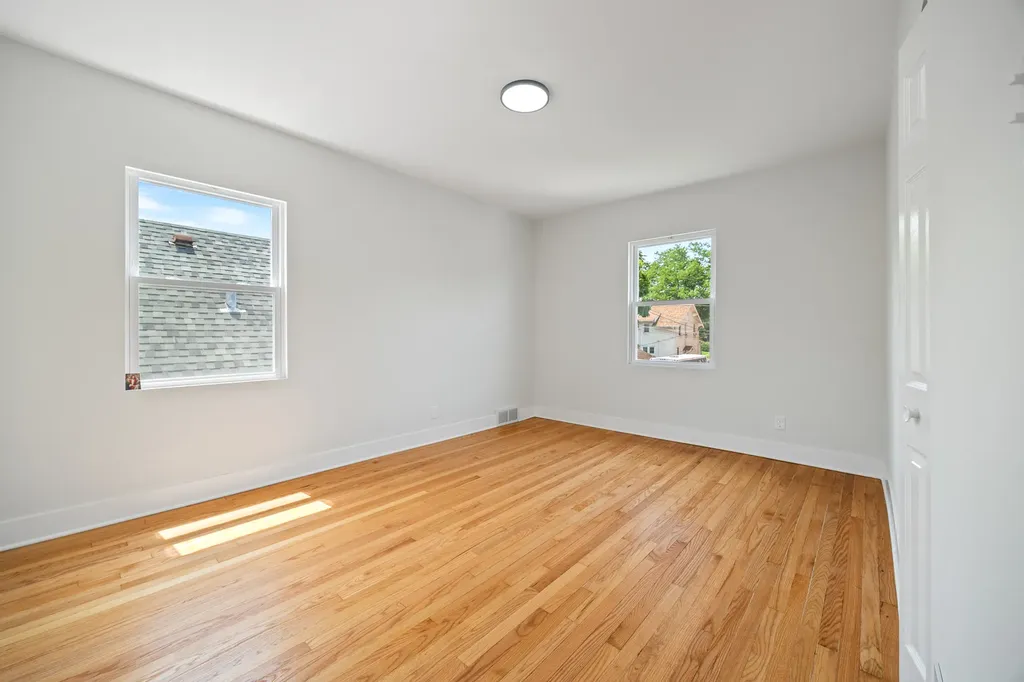 11304 South Lowe Avenue Chicago IL 60628