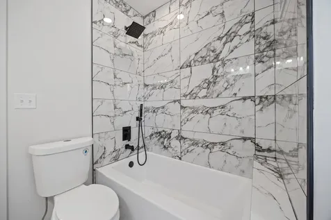 11304 South Lowe Avenue Chicago IL 60628