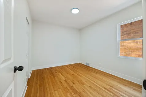 11304 South Lowe Avenue Chicago IL 60628