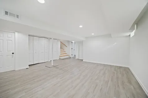 11304 South Lowe Avenue Chicago IL 60628