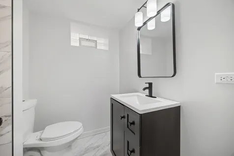 11304 South Lowe Avenue Chicago IL 60628