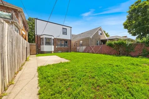 11304 South Lowe Avenue Chicago IL 60628