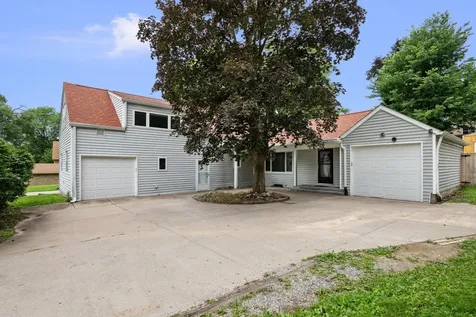 1321 46TH Avenue Rock Island IL 61201