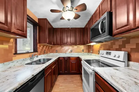 1321 46TH Avenue Rock Island IL 61201