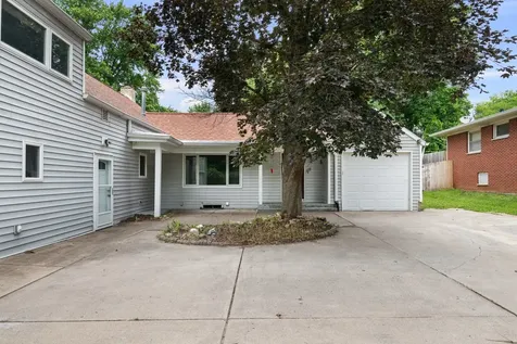 1321 46TH Avenue Rock Island IL 61201