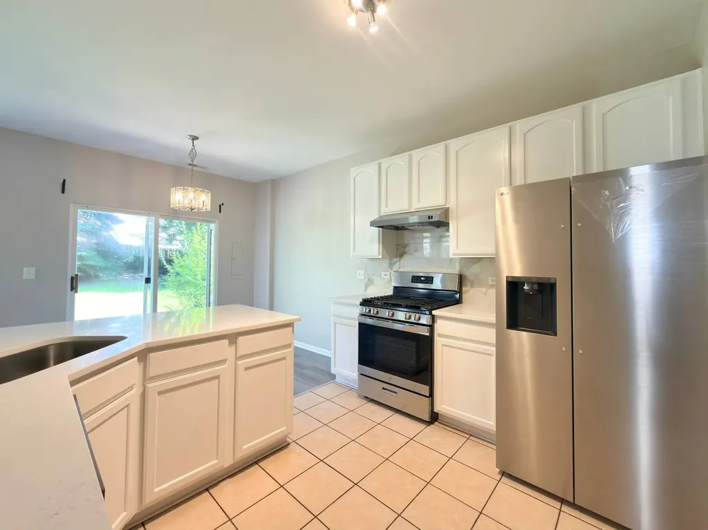 3989 Blackstone Drive Aurora IL 60504