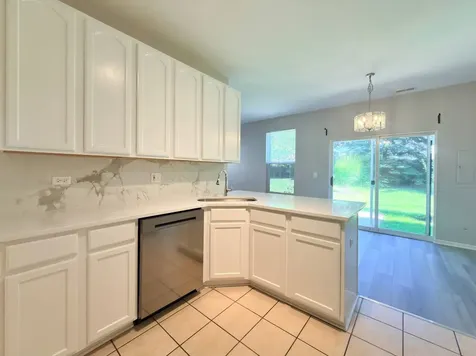 3989 Blackstone Drive Aurora IL 60504