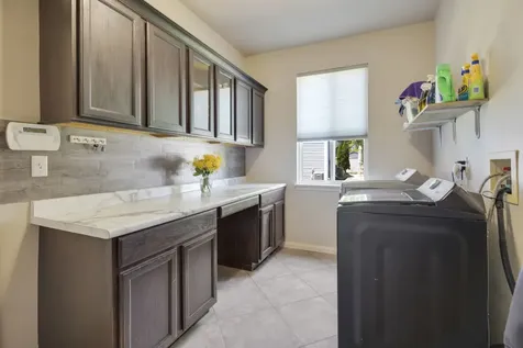 5 Vernon Court South Elgin IL 60177
