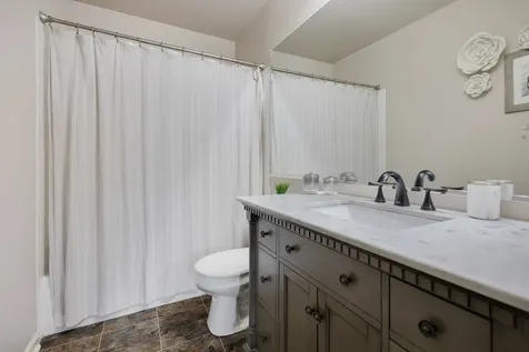 5 Vernon Court South Elgin IL 60177