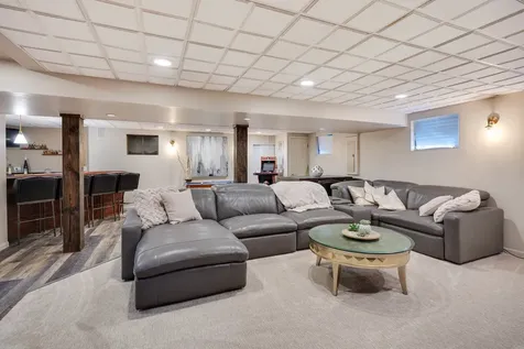5 Vernon Court South Elgin IL 60177
