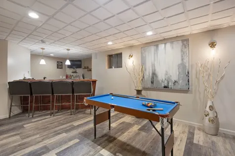 5 Vernon Court South Elgin IL 60177
