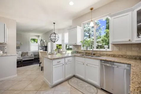 5 Vernon Court South Elgin IL 60177