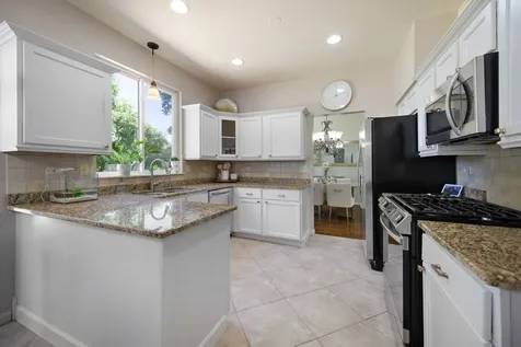 5 Vernon Court South Elgin IL 60177
