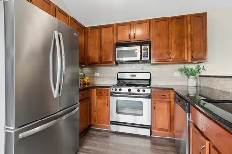 1972 Parkside Drive Shorewood IL 60404