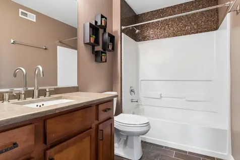 1972 Parkside Drive Shorewood IL 60404