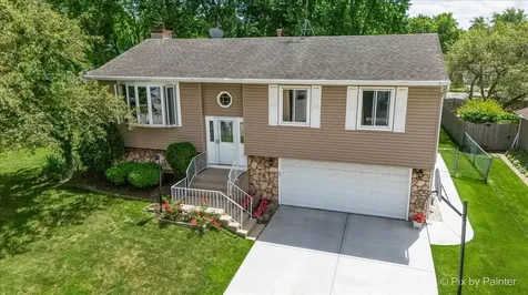 445 Harvest Lane Roselle IL 60172