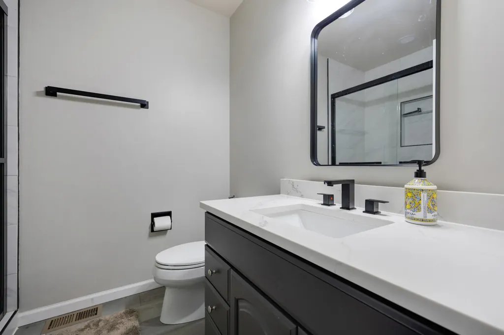 25W055 Canary Court Naperville IL 60540