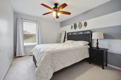 25W055 Canary Court Naperville IL 60540