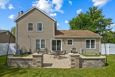 25W055 Canary Court Naperville IL 60540